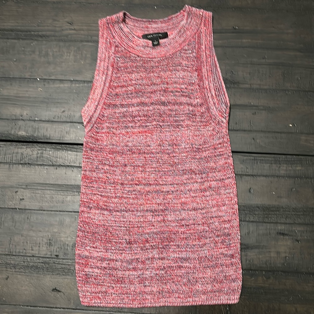 Ann Taylor sleeveless swearer. Size small